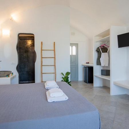 Sea View Beach Hotel (Adults Only) Perivolos  Bagian luar foto