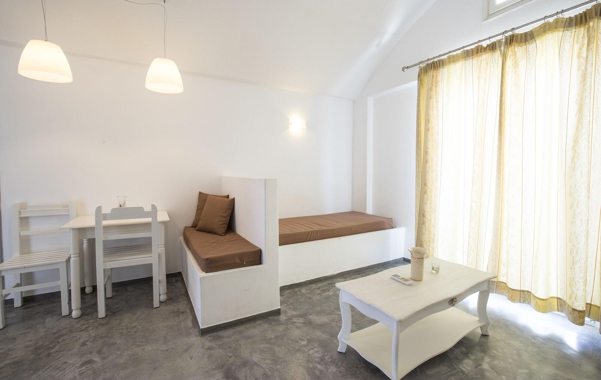 Sea View Beach Hotel (Adults Only) Perivolos  Bagian luar foto