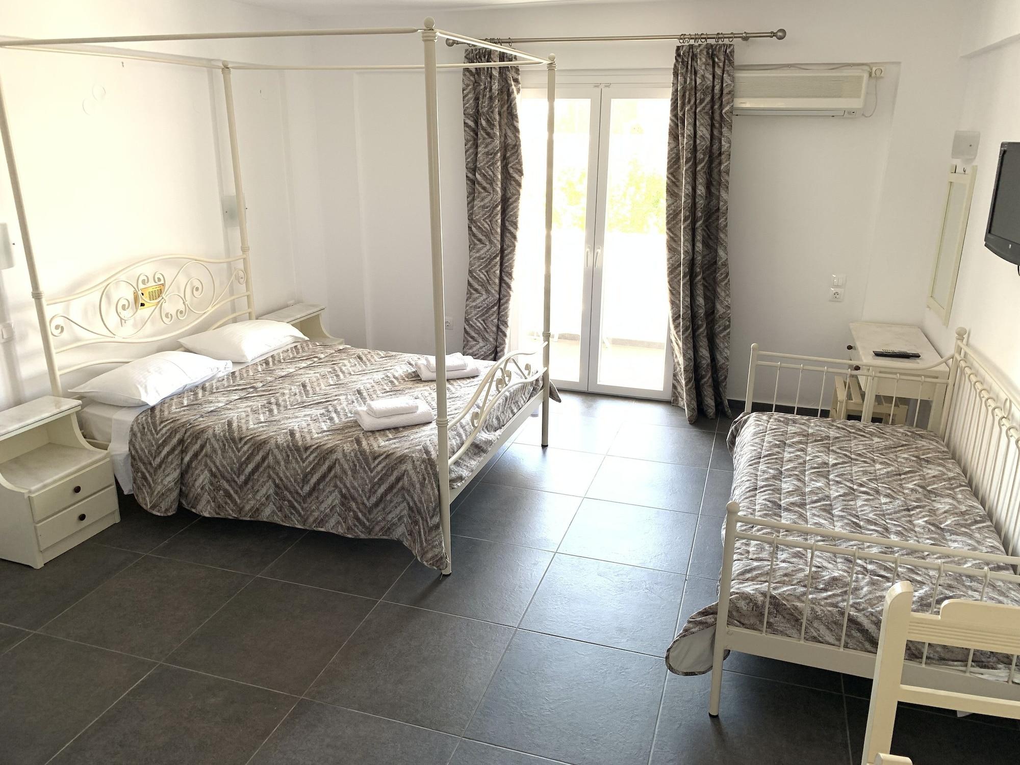 Sea View Beach Hotel (Adults Only) Perivolos  Bagian luar foto
