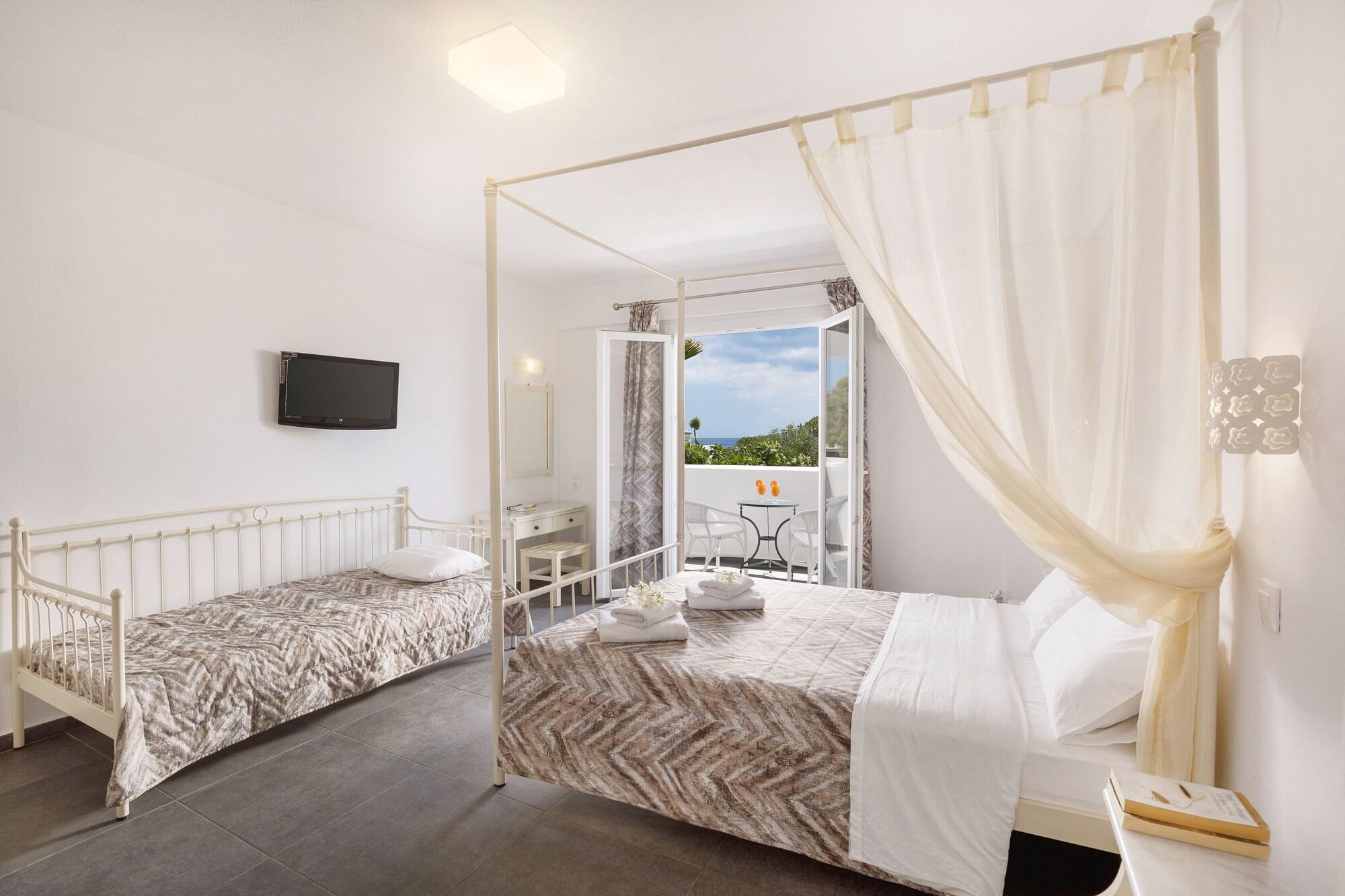 Sea View Beach Hotel (Adults Only) Perivolos  Bagian luar foto