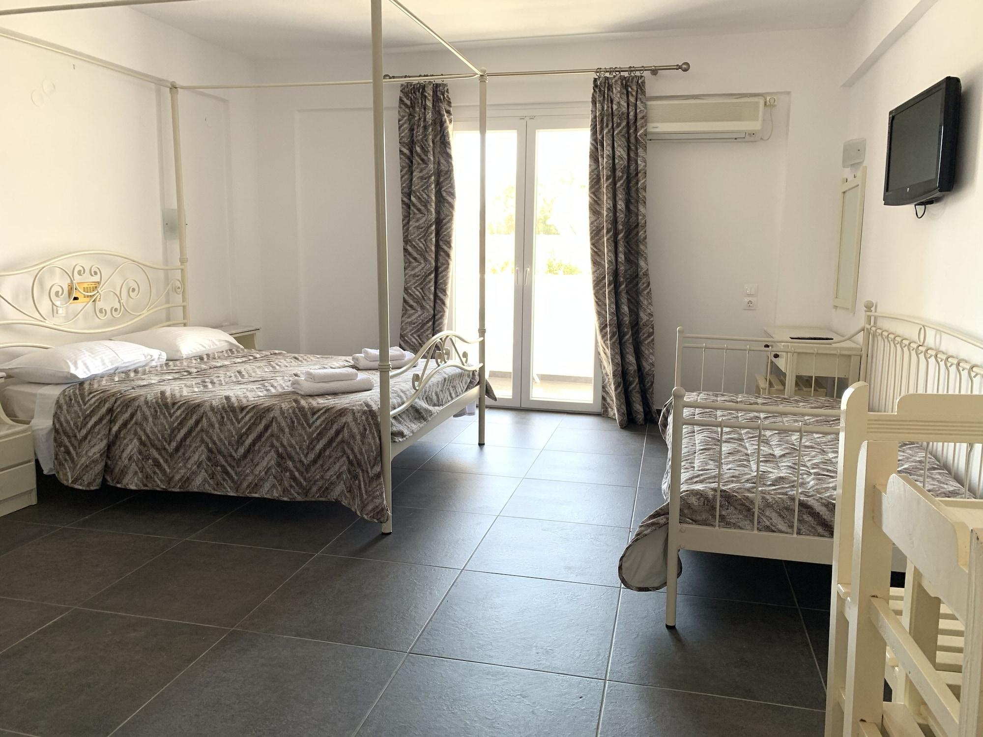 Sea View Beach Hotel (Adults Only) Perivolos  Bagian luar foto