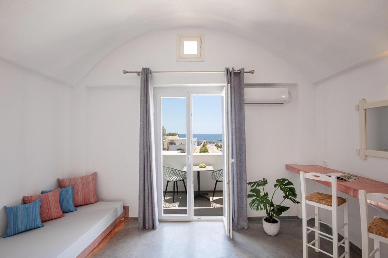Sea View Beach Hotel (Adults Only) Perivolos  Bagian luar foto